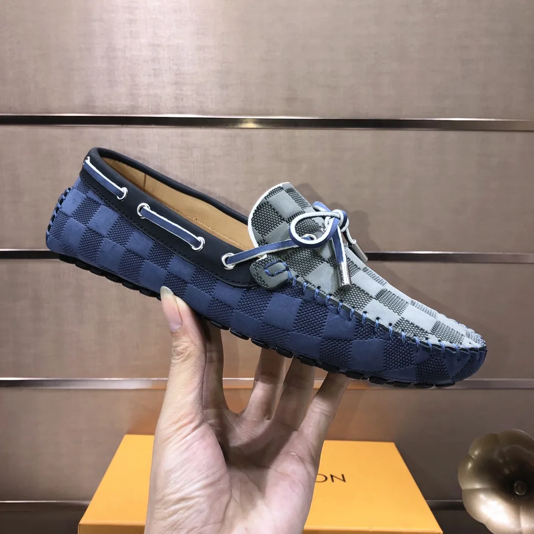 Men's men's shoes 💰420💰 [LV Doudou shoes] (water-dyed cowhide lining) new model is on the market, available on the official website. The new Doudou shoes are processed into single-color materials, and the uppers are made of imported cowhide material. The body of the shoe is fully hemmed with mark thread, and is lined with imported original cowhide leather. The elegant shoe shape is super suitable for all-matching, and the size is 38-44.